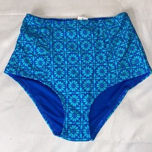 NWT beautiful floral highwaisted bottoms Aerie